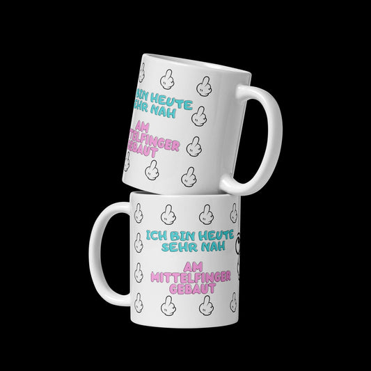Ich bin heute sehr nah am Mittelfingergebaut - Kaffeetasse Büro | Weiß 350ml |Geschenkidee für Praxisanleiter & Krankenschwester