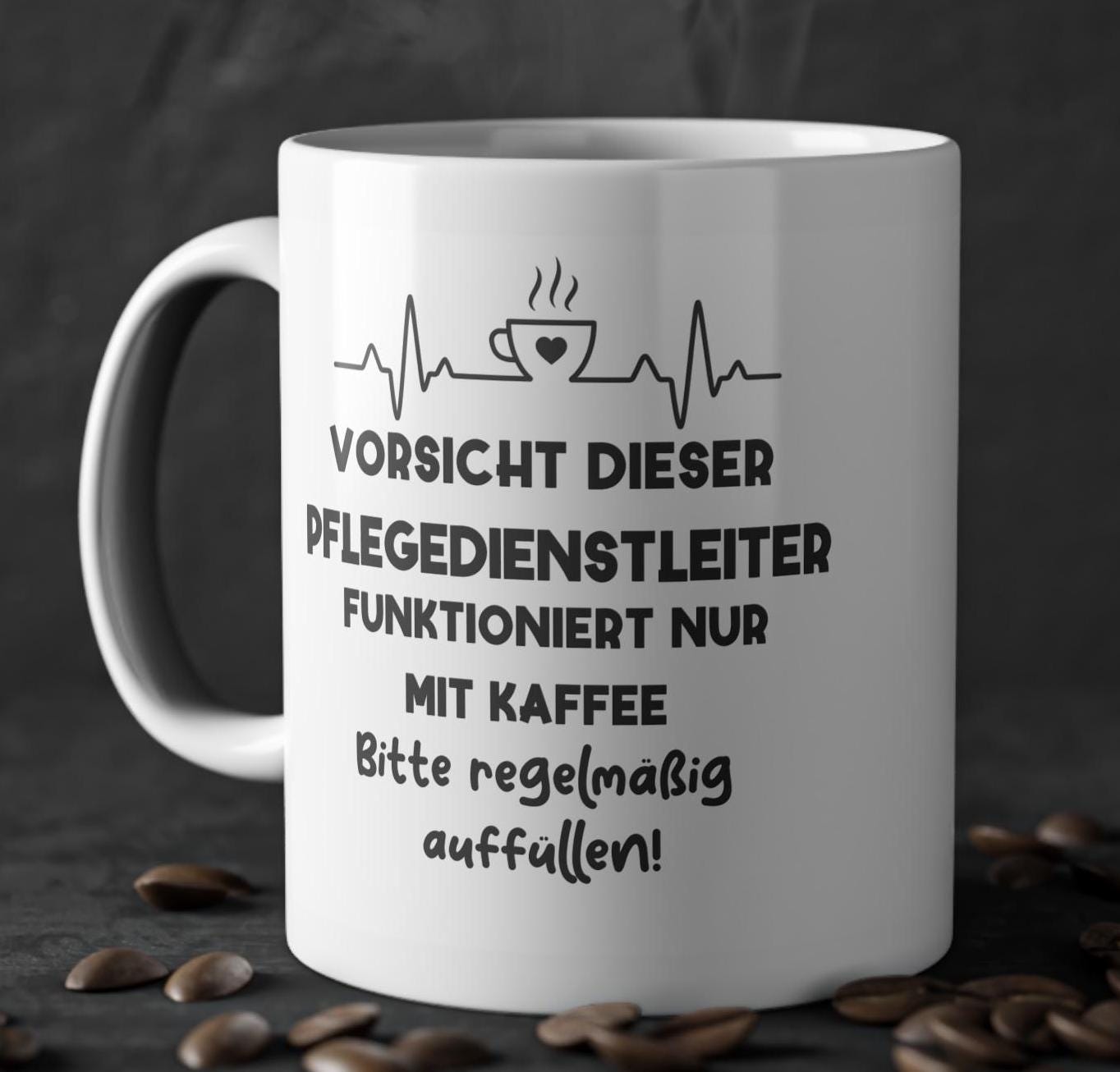 Personalisierbare Pflegedienstleiter Tasse | Cheftasse | Bürotasse | Kollegen Geschenk | Dieser PDL funktioniert nur mit Kaffee | – . Handgefertigte, personalisierte Produkte von kreativ-multifaktur.com – Kreative Geschenkideen.
